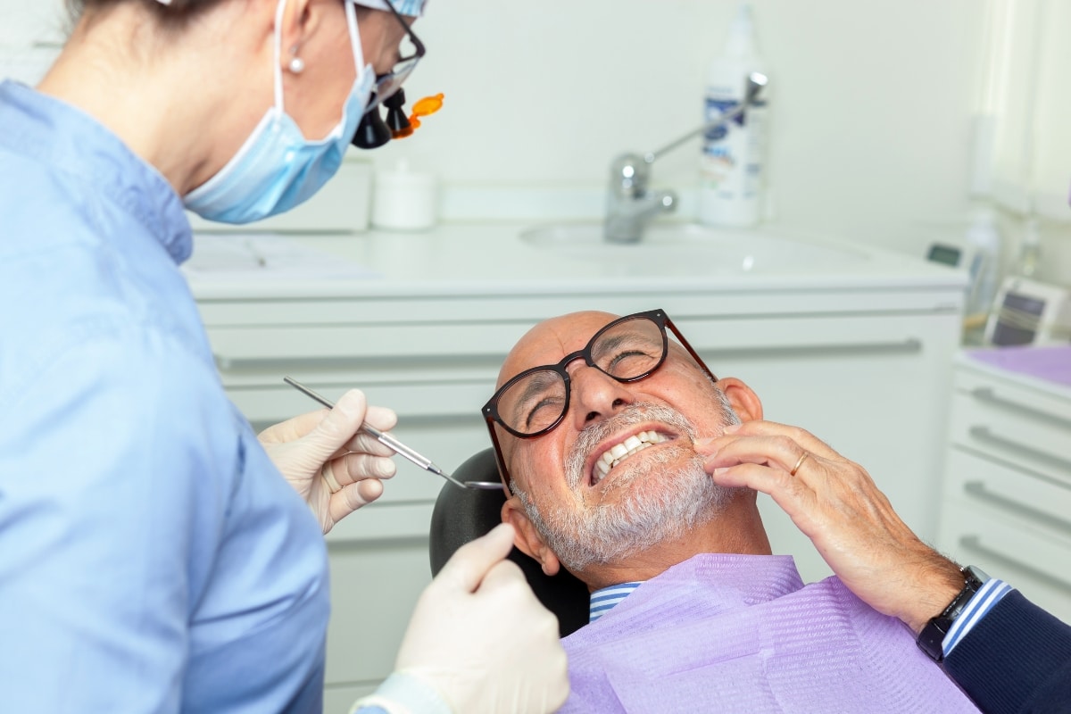 Does Acid Reflux Affect Your Teeth? Lake Worth Dentistry’s Guide To Protect Enamel